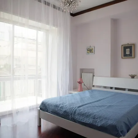 Clorinda's 3* Бари