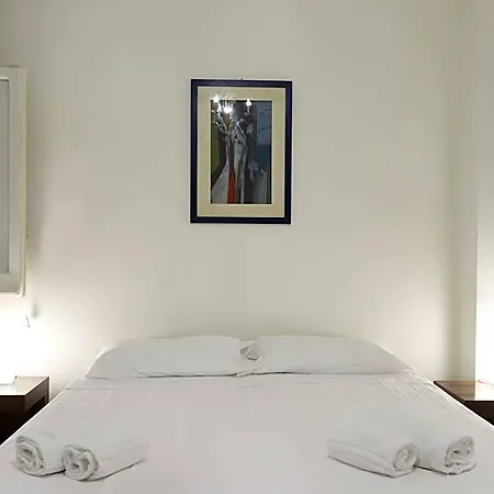 Clorinda's 3*