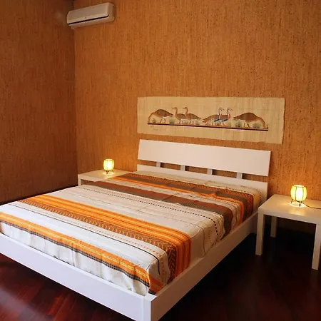 Clorinda'S Rooms 2*